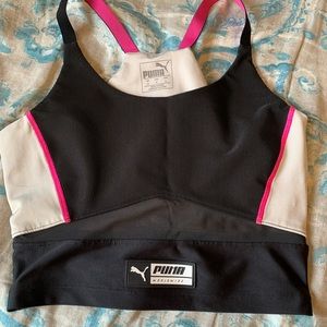 Puma Workout Top/Sports bra